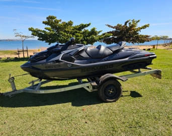Moto aquática sea-doo RXT-X  300